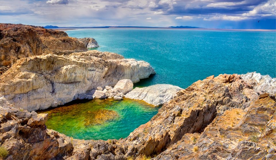 Khyargas lake